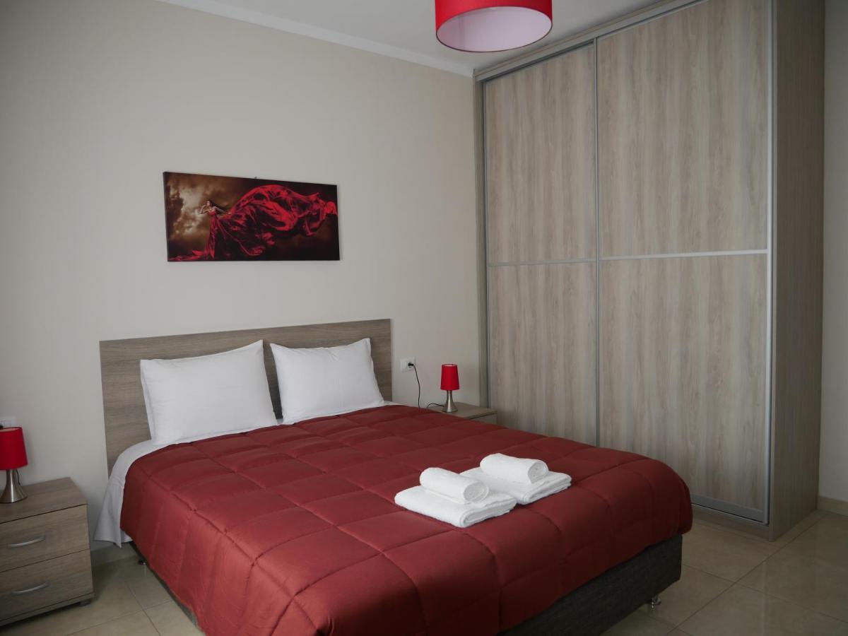 Roza'S Family House Apartman Imerovígli Kültér fotó